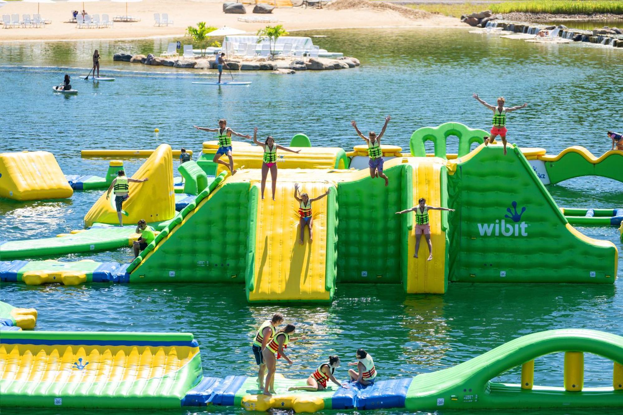 Aloha Beach Resort ويسكونسن الوديان المظهر الخارجي الصورة